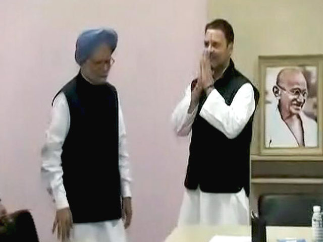 कांग्रेस अध्यक्ष पद के ऐलान से पहले लगे बधाई के पोस्टर