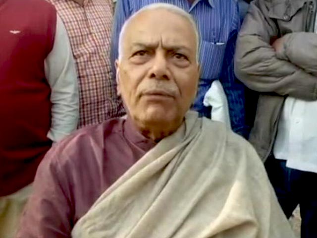 यशवंत सिन्हा की अगुवाई में किसानों का प्रदर्शन