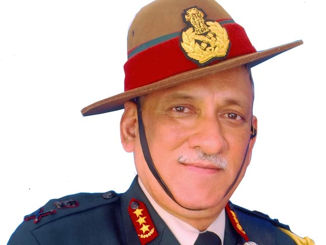 सेना को राजनीति से अलग रखा जाना चाहिए : आर्मी चीफ बिपिन रावत