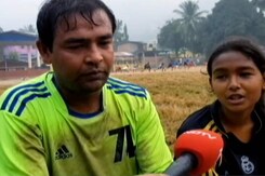 नॉर्थ ईस्ट में फ़ुटबॉल की दीवानगी नॉर्थ ईस्ट में फ़ुटबॉल की दीवानगी