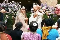 Anushka-Virat's <i>Band Baaja Baaraat</i> Anushka-Virat's <i>Band Baaja Baaraat</i>