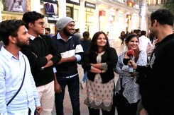 How to Pick a Dating App Profile Picture How to Pick a Dating App Profile Picture