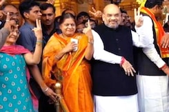 BJP अध्यक्ष अमित शाह ने डाला वोट BJP अध्यक्ष अमित शाह ने डाला वोट