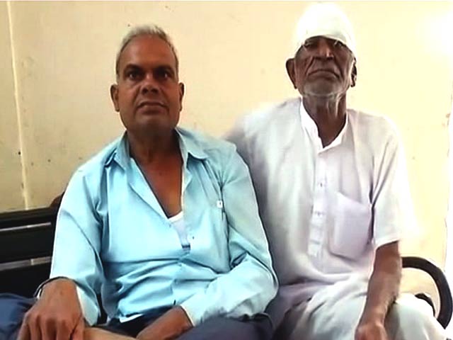 Videos : मेहसाणा में BJP और हार्दिक समर्थकों के बीच झड़प