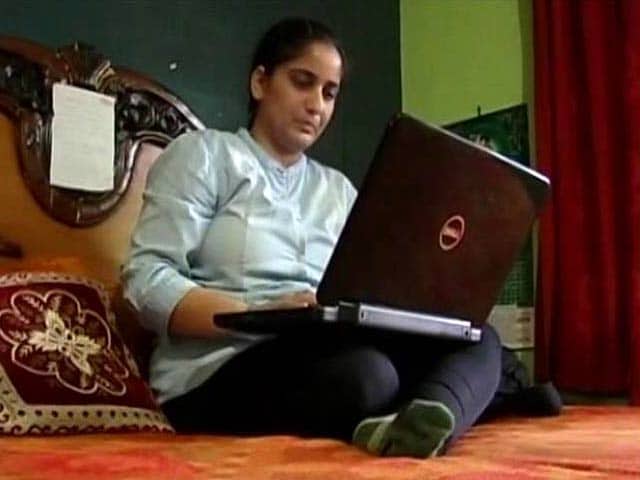 Video : From The Refugee Camps, This Kashmiri Pandit Is Among Civil Services Toppers