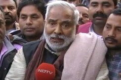 लालू को जेल, जगन्नाथ मिश्र को बेल, ये कैसा है खेल : रघुवंश प्रसाद सिंह लालू को जेल, जगन्नाथ मिश्र को बेल, ये कैसा है खेल : रघुवंश प्रसाद सिंह