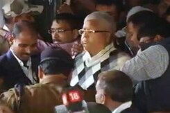 चारा घोटाला : लालू यादव को जेल भेजा गया, 3 जनवरी को सज़ा सुनाई जाएगी चारा घोटाला : लालू यादव को जेल भेजा गया, 3 जनवरी को सज़ा सुनाई जाएगी