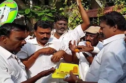 TTV Dhinakaran Wins RK Nagar By-Poll In Huge Blow To AIADMK TTV Dhinakaran Wins RK Nagar By-Poll In Huge Blow To AIADMK