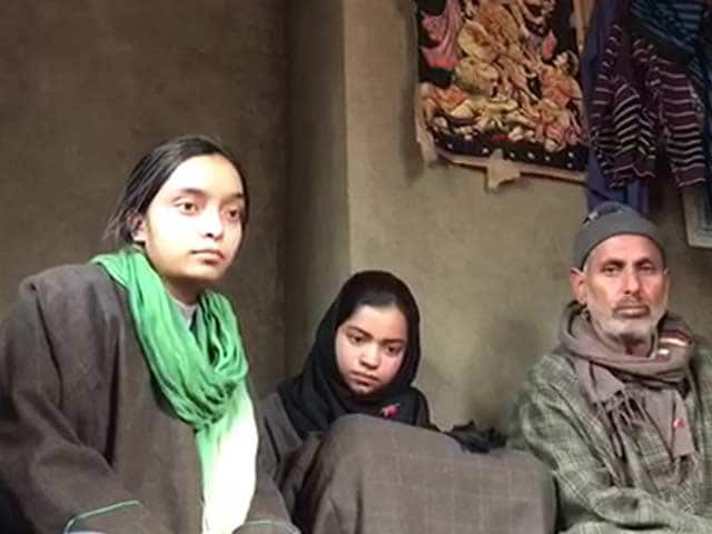 Video : Despite Limited Means, Kashmir Village Supports 4 Orphaned Children