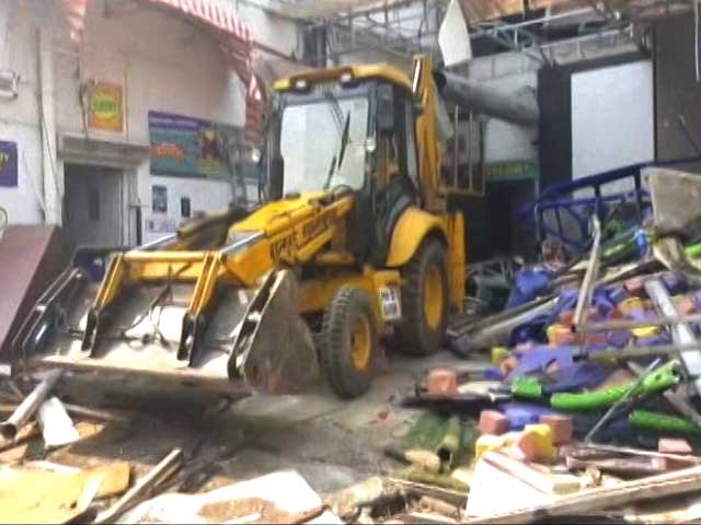 Mumbai Pubs Blame Each Other Over Kamala Mills Fire That Killed 14