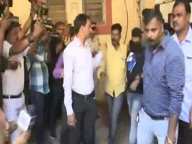 2 Managers Of Rooftop Pub Arrested In Mumbai's Kamala Mills Fire Case