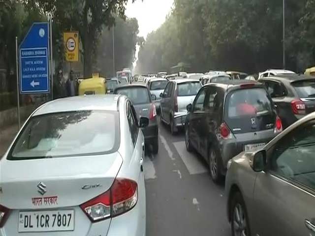 बड़ी खबर : नए साल पर दिल्ली जाम से बेहाल