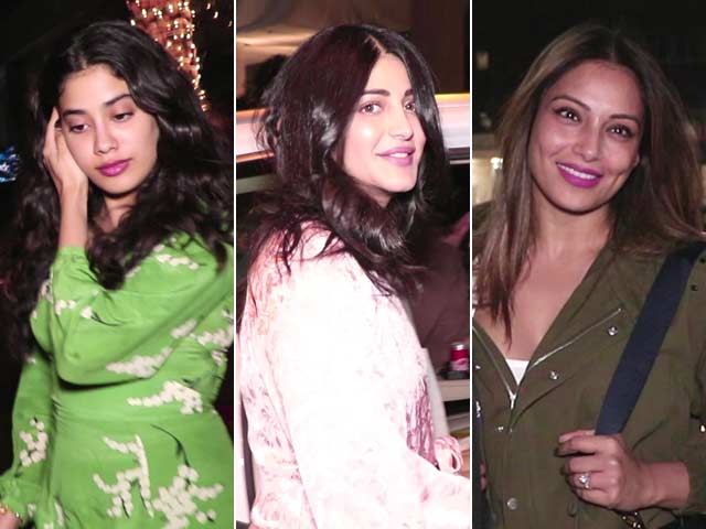 Celeb Spotting: Janhvi, Shruti & Bipasha Hang Out With Friends