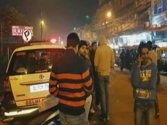 Videos : दिल्ली: आतंकी हमले का खतरा, पुलिस ने एक संदिग्ध को पकड़ा