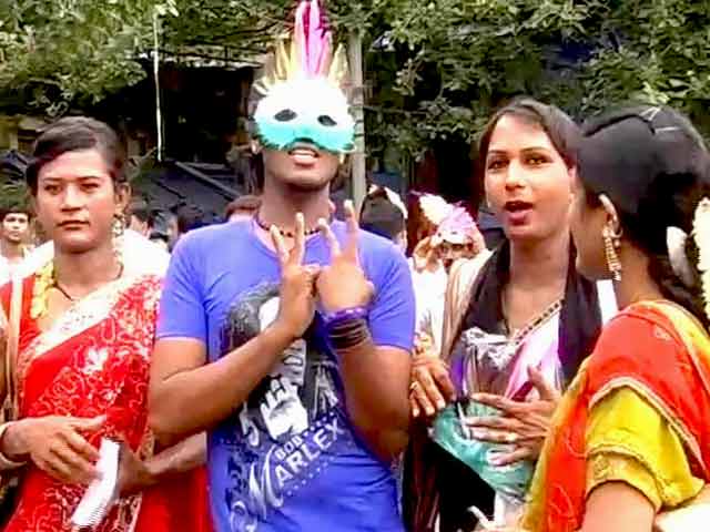 बड़ी खबर : समलैंगिकों के मुद्दे पर फिर विचार करेगा सुप्रीम कोर्ट