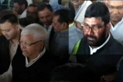 लालू की सेवा में दो सेवक जेल गए लालू की सेवा में दो सेवक जेल गए