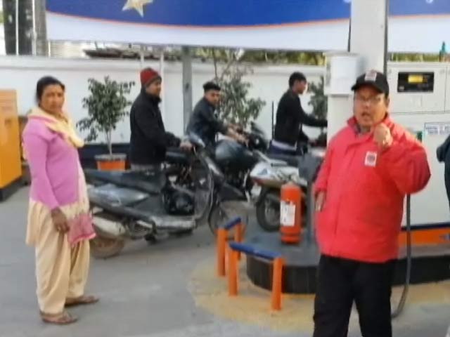 फिर महंगा हुआ पेट्रोल-डीजल, 2015 के बाद सबसे महंगा कच्चा तेल