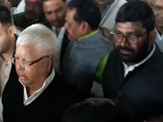 Video : Lalu Yadav's Helpers Got Into Jail Easy. Bail Scuppers Their Plan To Stay