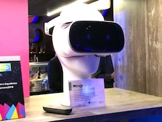 Lenovo Mirage Solo Standalone Daydream VR Headset First Look
