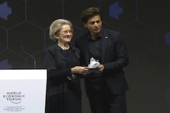 We The Powerful Need To Get Out Of The Way: SRK At Davos We The Powerful Need To Get Out Of The Way: SRK At Davos