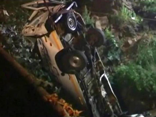 13 Dead, 2 Injured After Bus Falls Into River In Maharashtra's Kolhapur