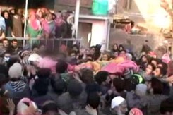 2 Dead In Firing By Security Forces On Protesters In South Kashmir 2 Dead In Firing By Security Forces On Protesters In South Kashmir