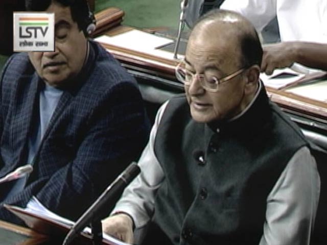 सरकारी कंपनियों के शेयर बेचकर 80 हजार करोड़ रुपये  इकट्ठा करने का लक्ष्य