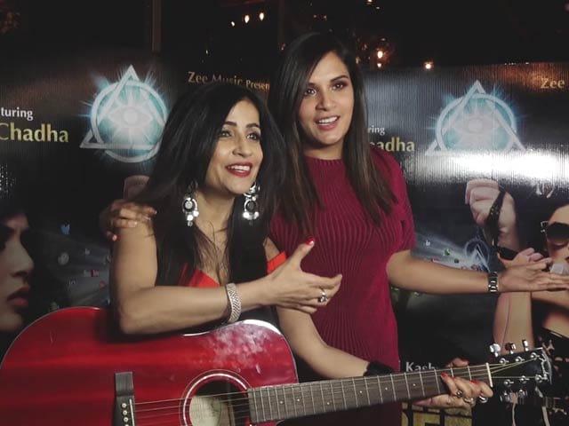 Video : Richa Chadha & Shibani Kashyap Want You To Be Free