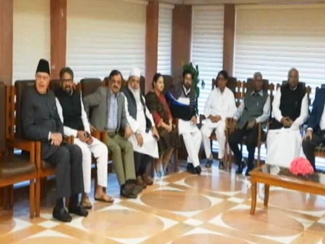 कांग्रेस की अगुवाई में विपक्षी दलों की बैठक, सोनिया गांधी ने एकजुट होने का आह्वान किया