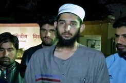 कश्मीरी छात्र की हरियाणा में पिटाई कश्मीरी छात्र की हरियाणा में पिटाई