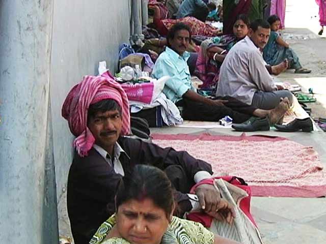 स्वास्थ्य से जुड़ी योजनाओं की क्या है हकीकत?