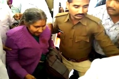 PM Modi's Wife Jashodaben Has Narrow Escape As Her Car Hits Truck In Rajasthan PM Modi's Wife Jashodaben Has Narrow Escape As Her Car Hits Truck In Rajasthan