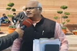 रेणुका चौधरी पर पीएम मोदी के तंज से राज्यसभा में हंगामा रेणुका चौधरी पर पीएम मोदी के तंज से राज्यसभा में हंगामा