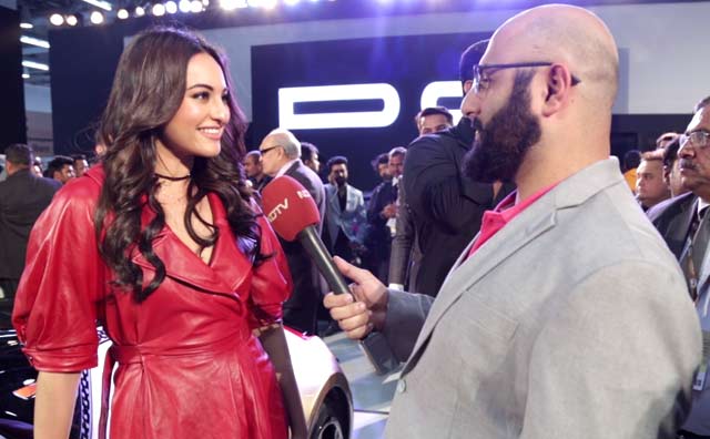 Video : Auto Expo 2018: Sonakshi Sinha Talks About Electric Vehicles