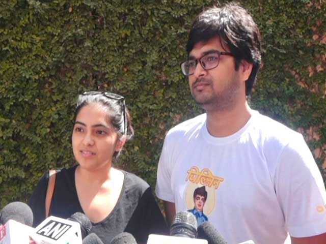 First Day First Show Reactions Of Akshay Kumar's <i>PadMan</i>