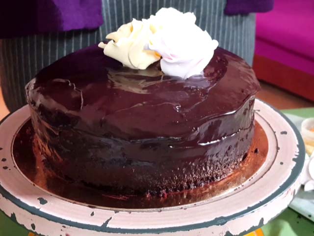 Feeding Frenzy: Chocolate Cake By Arshi Dhupia