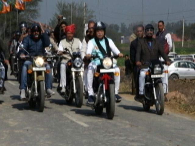 Haryana Chief Minister Rides Bike To Review Preps For Amit Shah's Rally