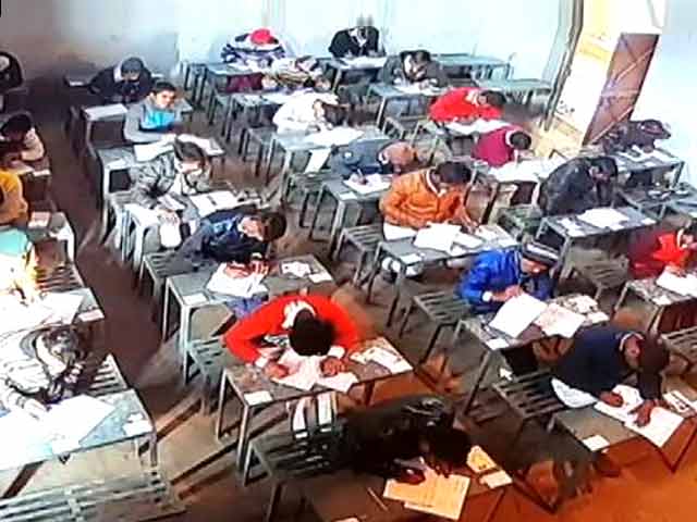 यूपी में नकल के कारोबार पर रोक