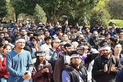 न्यूज टाइम इंडिया: JNU में हाजिरी पर कुलपति का घेराव न्यूज टाइम इंडिया: JNU में हाजिरी पर कुलपति का घेराव