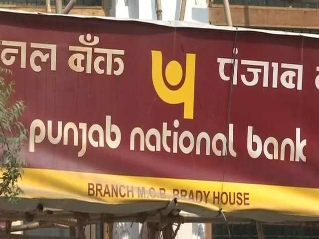 इंडिया 7 बजे : PNB घोटाले पर कांग्रेस के हमले जारी, बीजेपी ने कहा - बैंकिंग सिस्टम UPA में बर्बाद