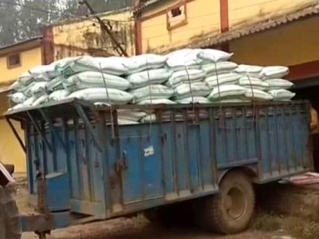 Video : UP Officials Allegedly Create 527 Farmers In Records To Pocket Over 2 Crores