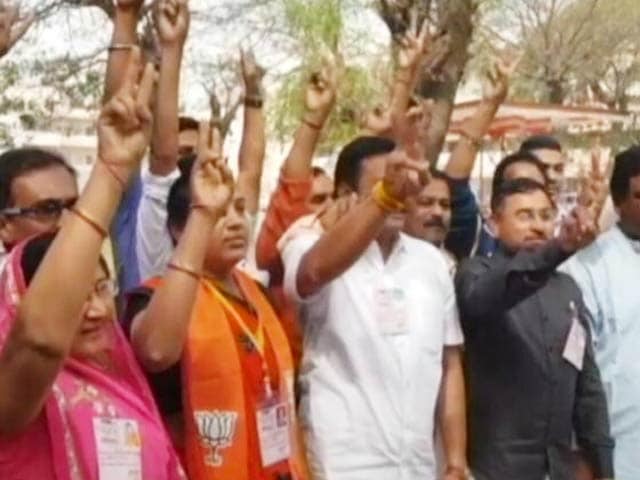 Video : गुजरात निकाय चुनाव नतीजों में बीजेपी को नुकसान, लेकिन कांग्रेस से आगे