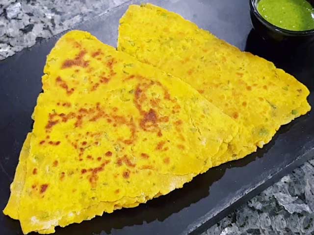 Besan Ka Parantha