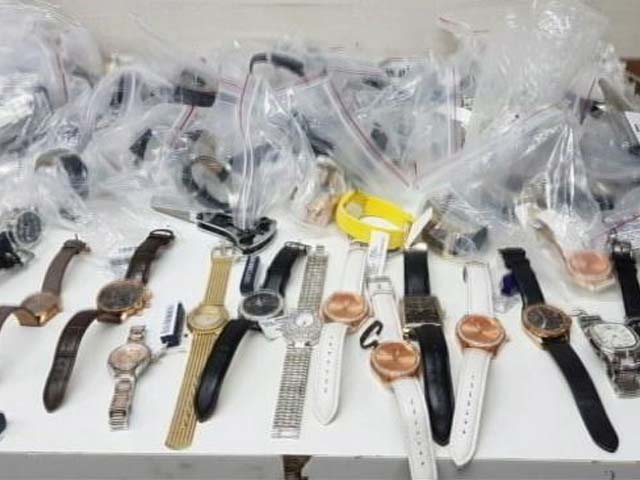 सिटी सेंटर : दिल्ली में थप्पड़ कांड से बवाल, नीरव मोदी की इम्पोर्टेड घड़ियां जब्त