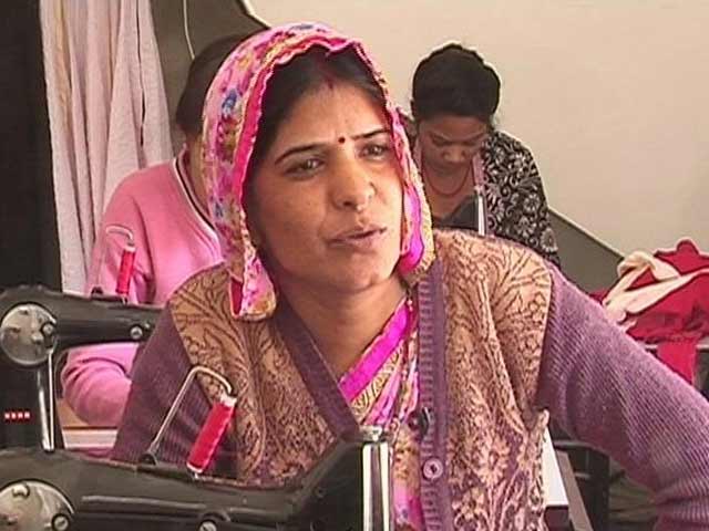 कुशलता के कदम: महिलाओं को समर्थ बनाता