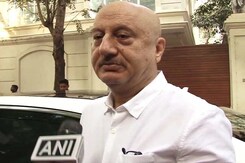 Bollywood Stars Offer Condolences To Sridevi's Family At Anil Kapoor's Residence Bollywood Stars Offer Condolences To Sridevi's Family At Anil Kapoor's Residence