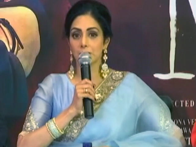 अंतिम सफर पर बॉलीवुड की चांदनी