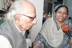 मशहूर शायर बशीर बद्र से एक खास मुलाकात मशहूर शायर बशीर बद्र से एक खास मुलाकात