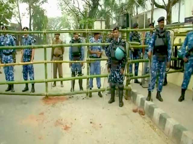 त्रिपुरा में बीजेपी-लेफ्ट के बीच कांटे की टक्‍कर