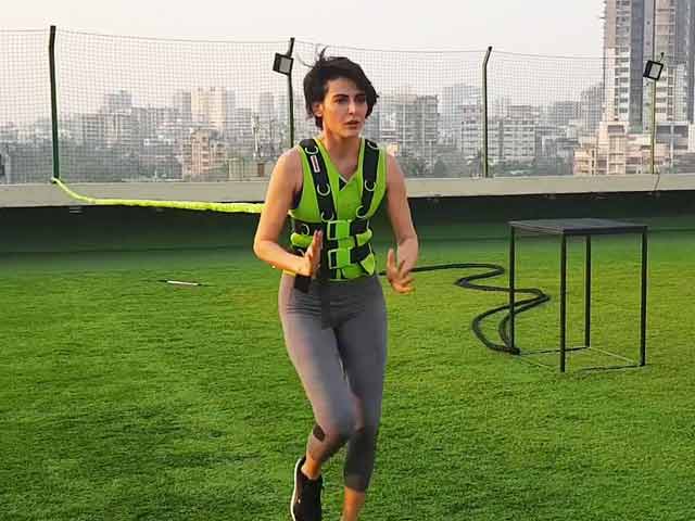Watch! Mandana Karimi's Workout In 3-Minutes
